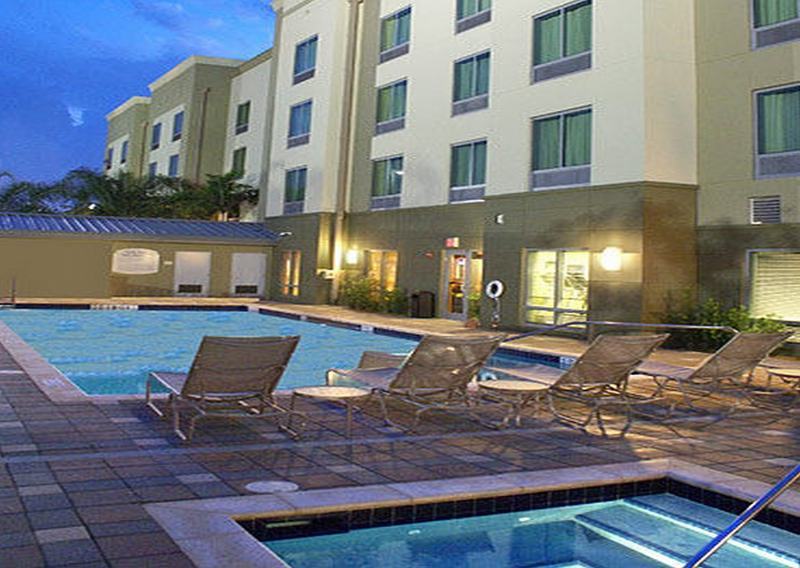 Fairfield Inn & Suites By Marriott Fort Lauderdale Pembroke Pines Eksteriør billede